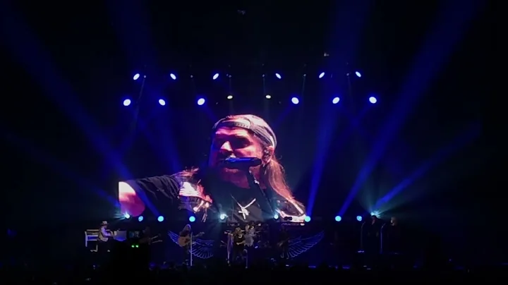 Lynyrd Skynyrd - Big Wheels Keep Turnin Tour (Red,...