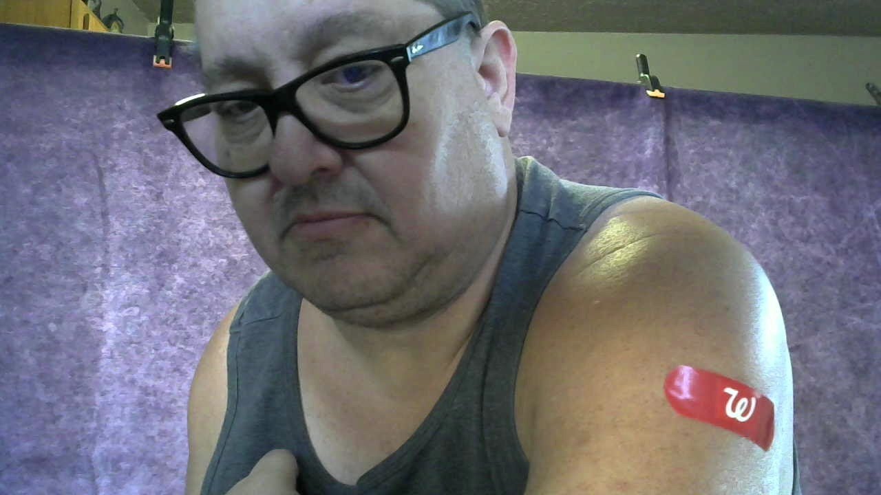 Pre Thanksgiving Eve Vlog Video Log Capvaxive Pneumonia Shot Vaccine Family 2025 Walgreens Health