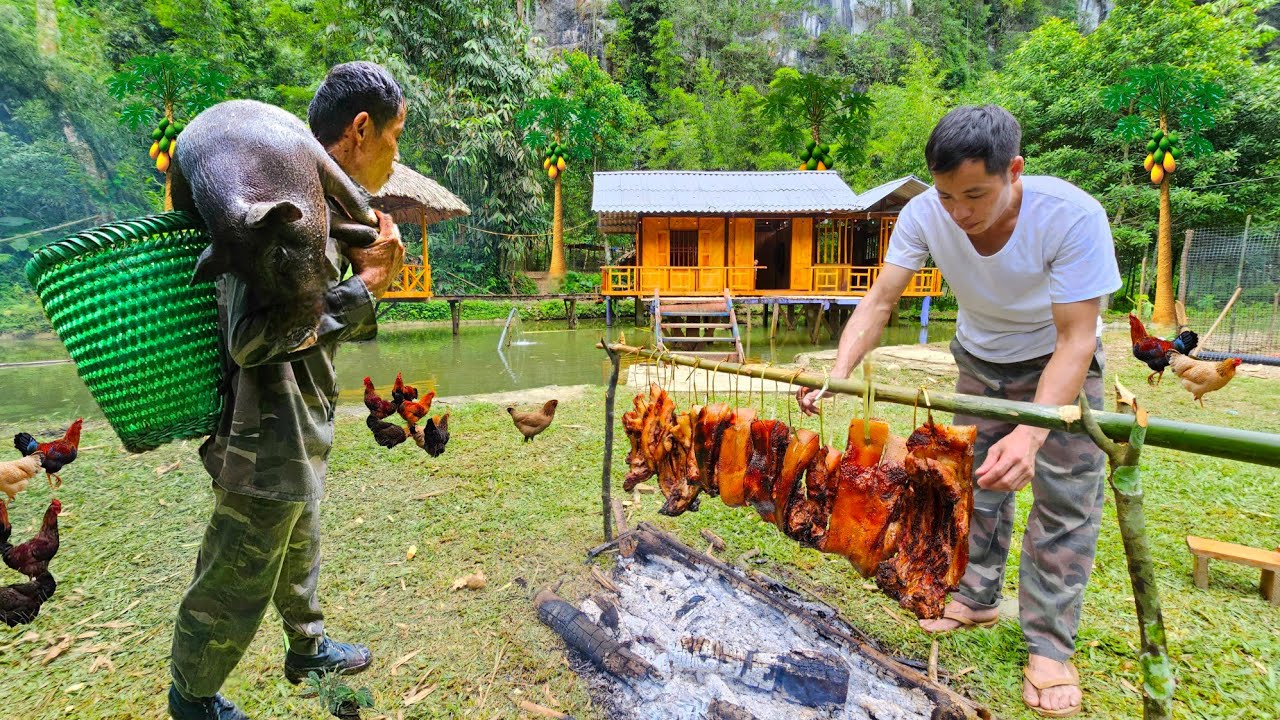 A wild boar caught, CEO Trieu Lam makes delicious, hand-smoked wild boar meat