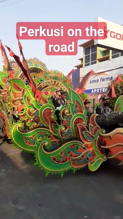 kereen...Perkusi di karnaval cepu
