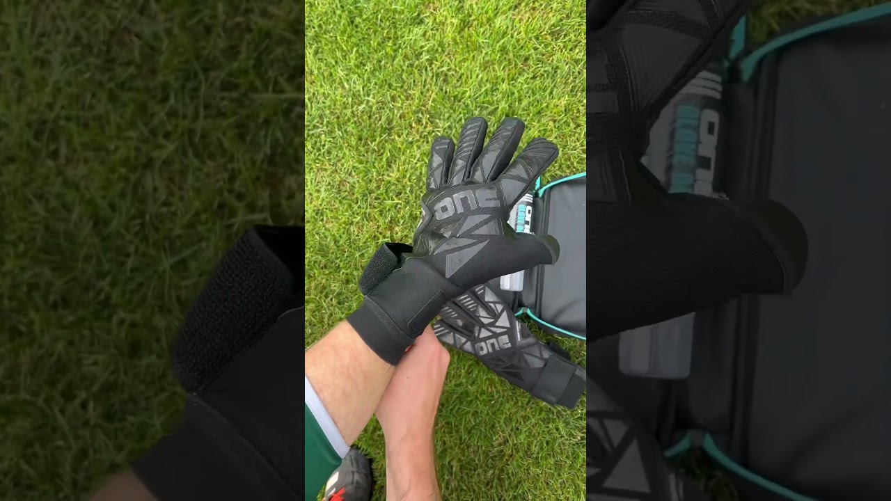 Stickiest gloves?!?! 🧲 