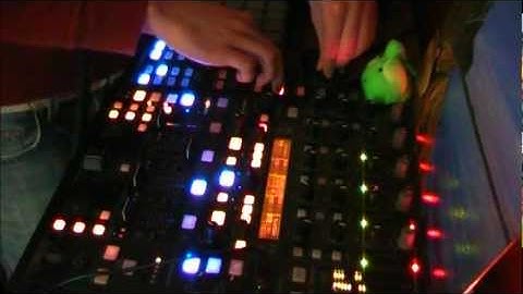 DJ M.E. Happy Hardcore Mix