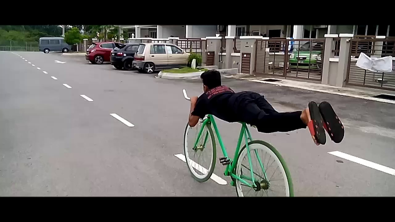 Basikal Lajak Fly Jump