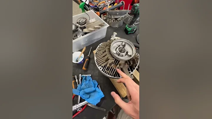 Replacing old parts with new parts on the km48 wankel SACHS rotary engine.