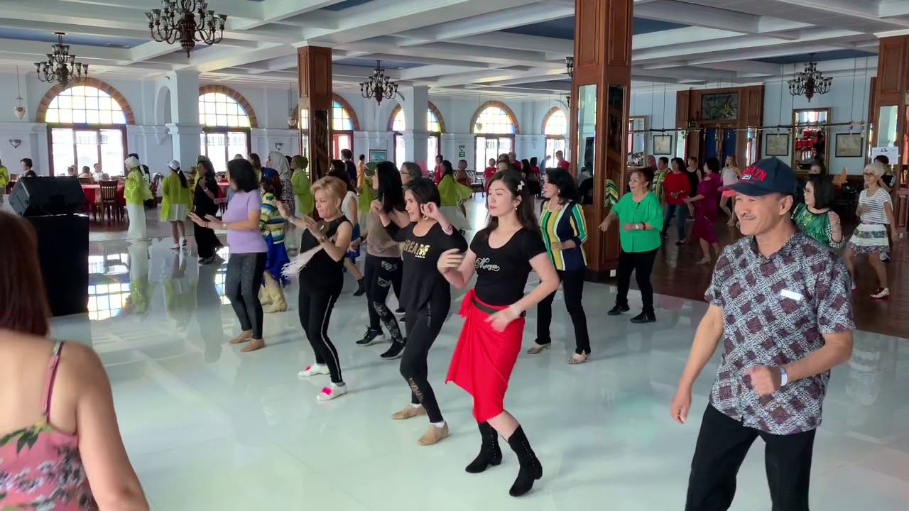3 to tango line dance - YouTube