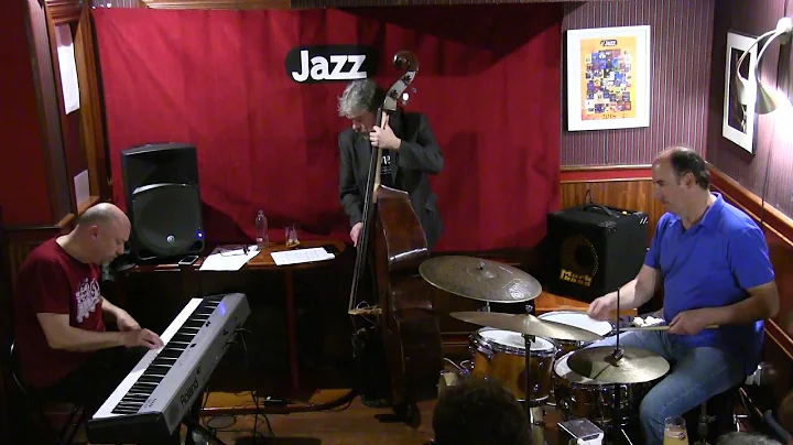 Jazz Caf Gijn. Jos Ramn Feito Tro. Susana