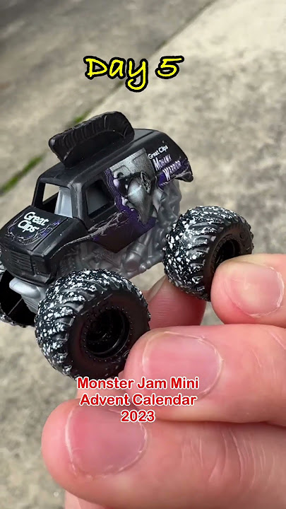 Day 7 - Christmas El Toro Loco Monster Truck - Monster Jam Mini Advent  Calendar 2023 #eltoroloco 