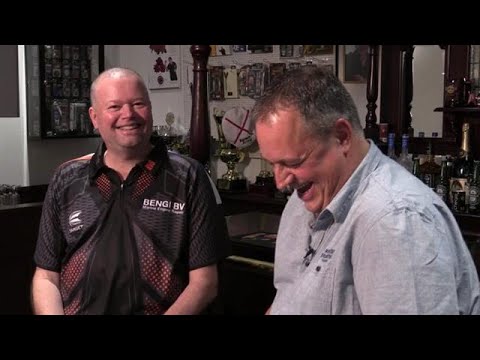 Barney een grote Lord of the Rings liefhebber? - RTL 7 DARTS: WK 2018