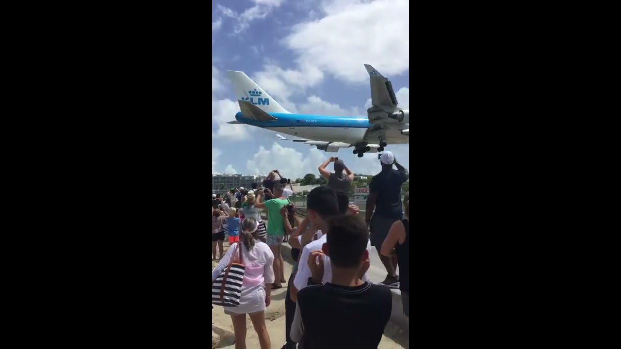 Maho Beach | Sint Maarten | SXM Airport ✈️ LIVE WEBCAM