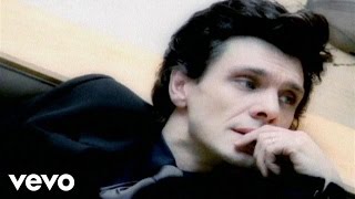 Video thumbnail of "Marc Lavoine - J'habite en jalousie (Clip officiel)"