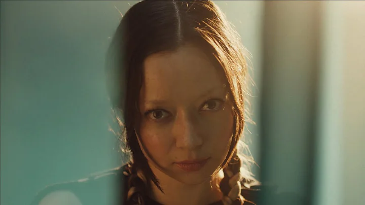 Lucinda Chua - Golden  (Official Video)