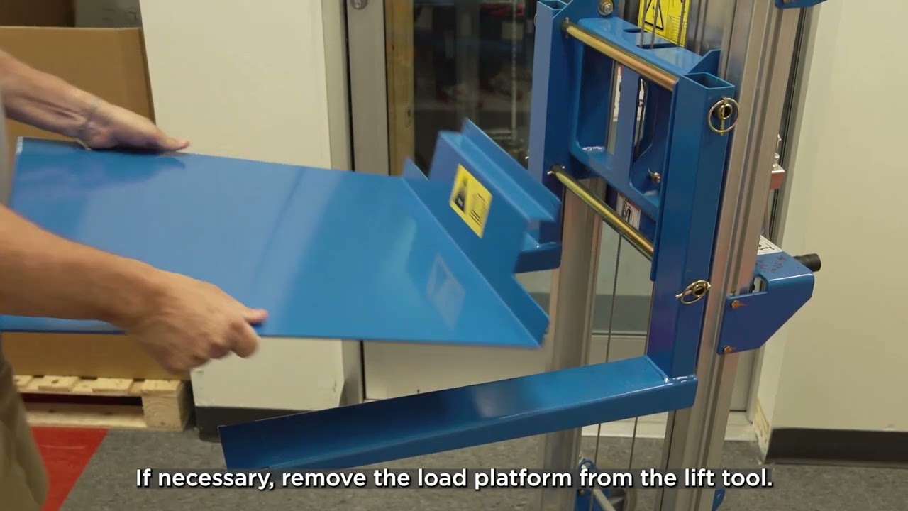 ThinkSystem N1380  Setting up the lift tool assembly