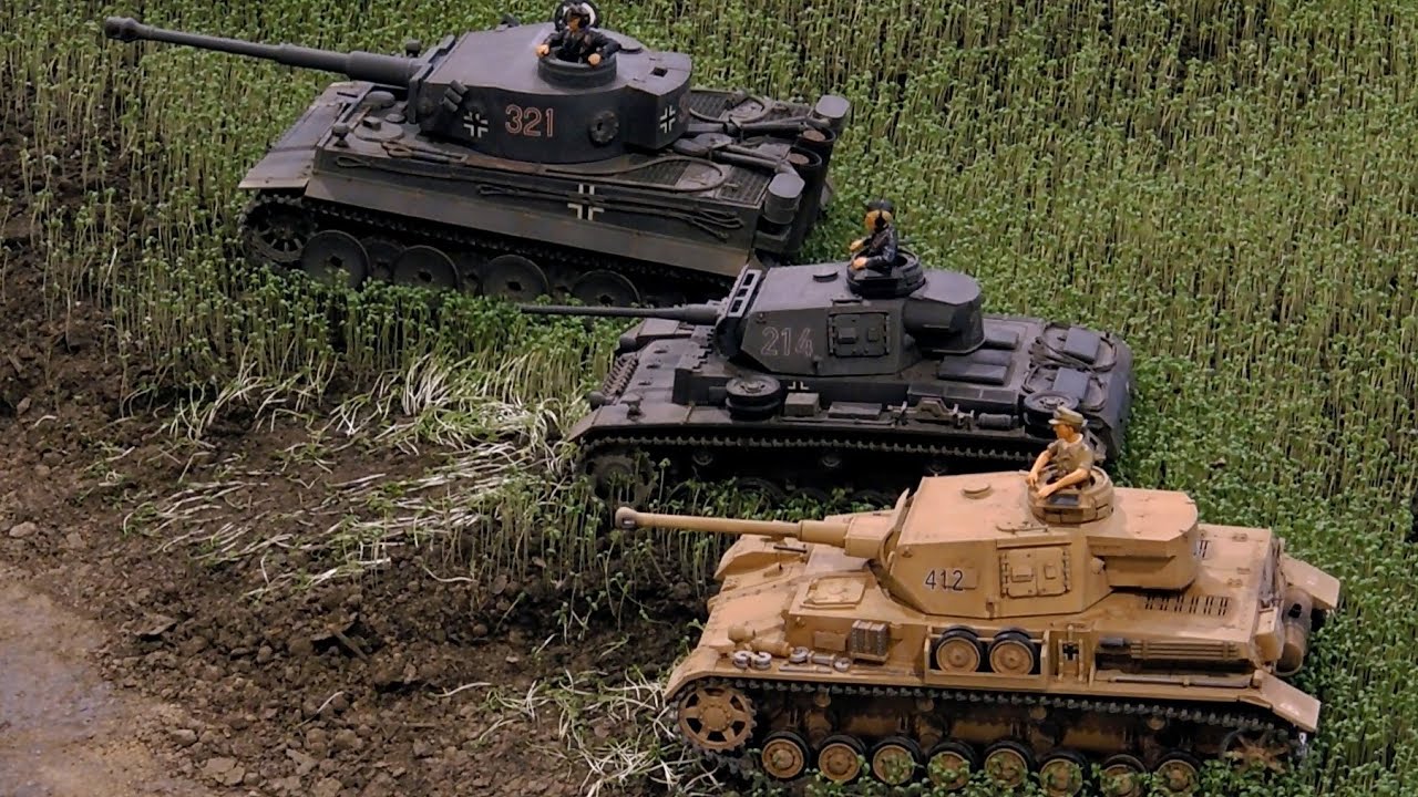 RC SCALE MODEL MILITARY VEHICLES AND TANKS IN ACTION / Faszination