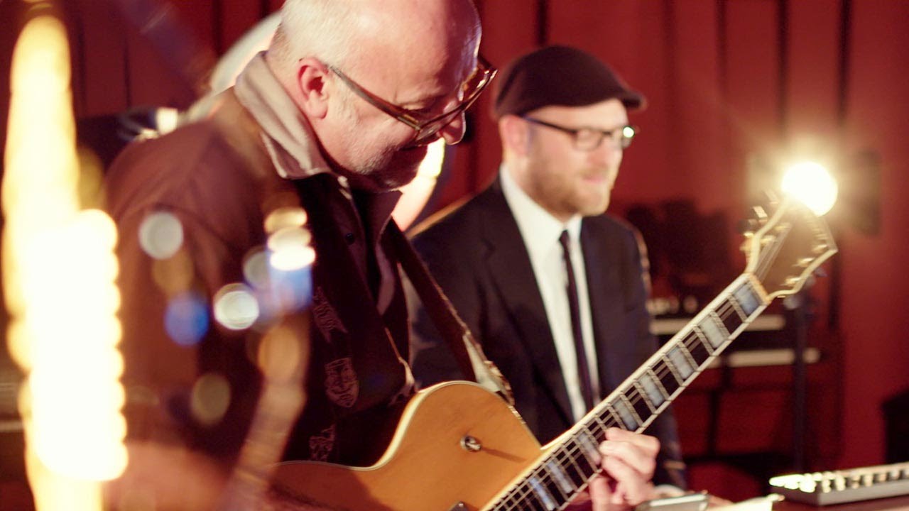 Watch BRUUT! & Anton Goudsmit - Jolene on YouTube Watch BRUUT! & Anton Goudsmit - Jolene on YouTube