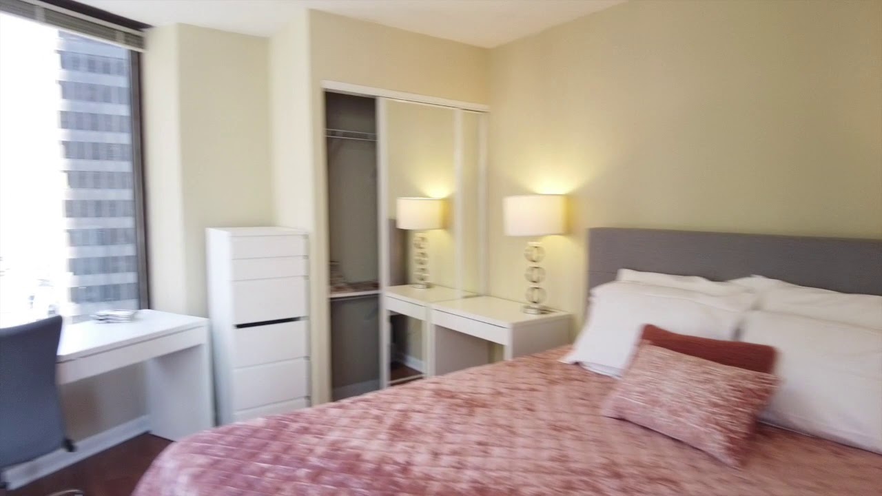Apartments for Rent with Swimming Pool in Chicago, IL