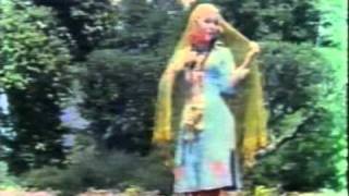 Download Lagu AESAY TO MUJHAY NA DEKHO MP3 Download Lagu AESAY TO MUJHAY NA DEKHO MP3