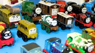 Back To School Library Book Case Toby Thomas & Friends MINIS Blind Bag Single Train Pack 