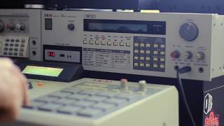 AKAI S900 - Sampling from vinyl and sample settings #akais900