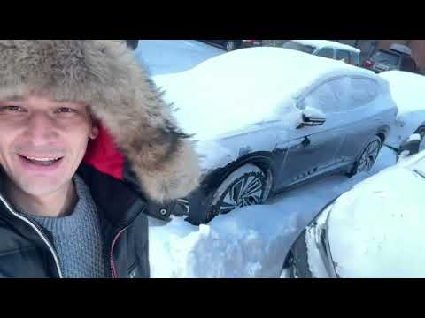 Electric cars in -30°C weather, BYD Song, Volkswagen ID4. Novosibirsk, December 2023.