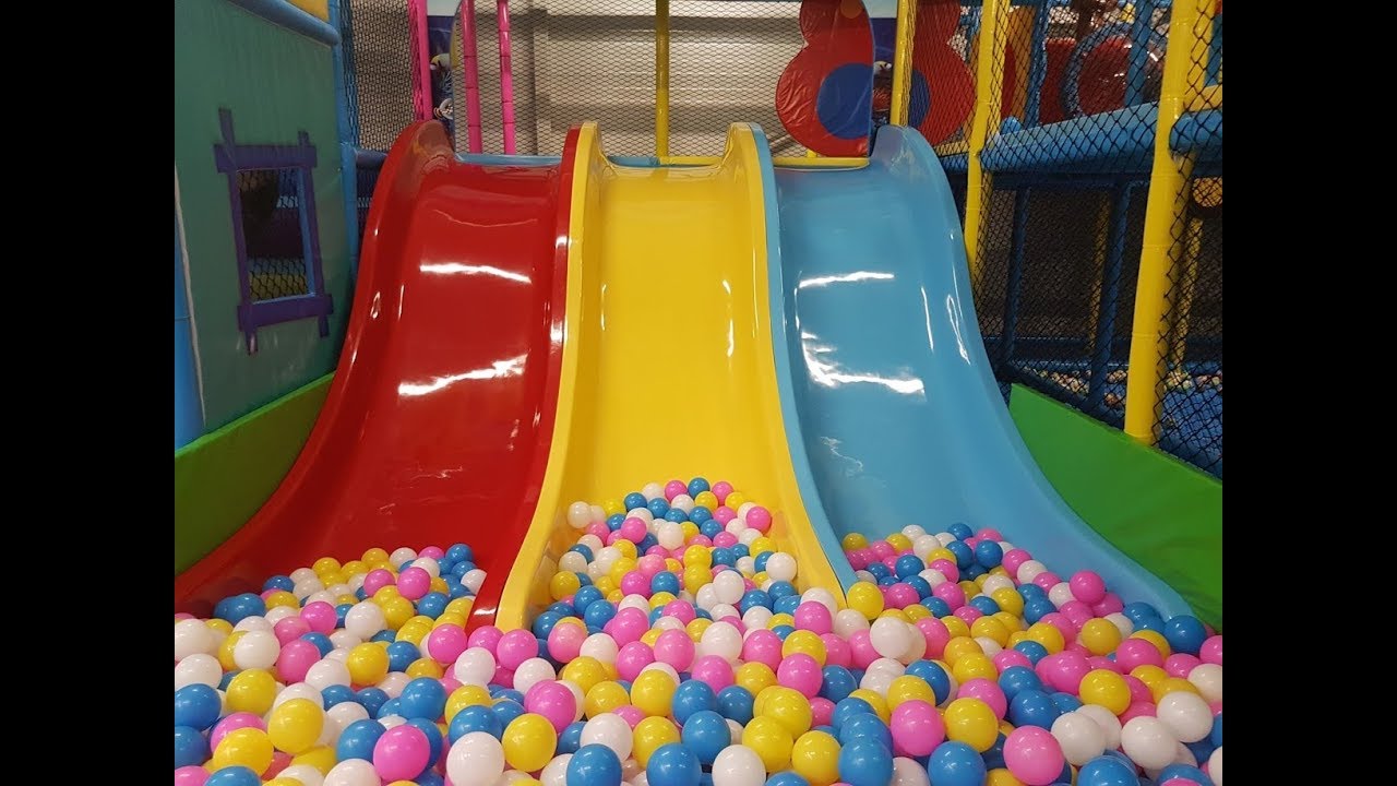 Indoor Playground Fun Play Place for Kids Ball Pit Fun / Plac zabaw dla