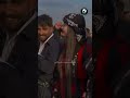 این آهنگ فرانسوی نیست بلکه کوردی هستش و با ترجمه واستون میزارم لذت ببرید