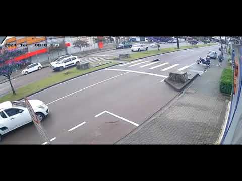 Vídeo mostra idosa sendo atropelada em Curitiba