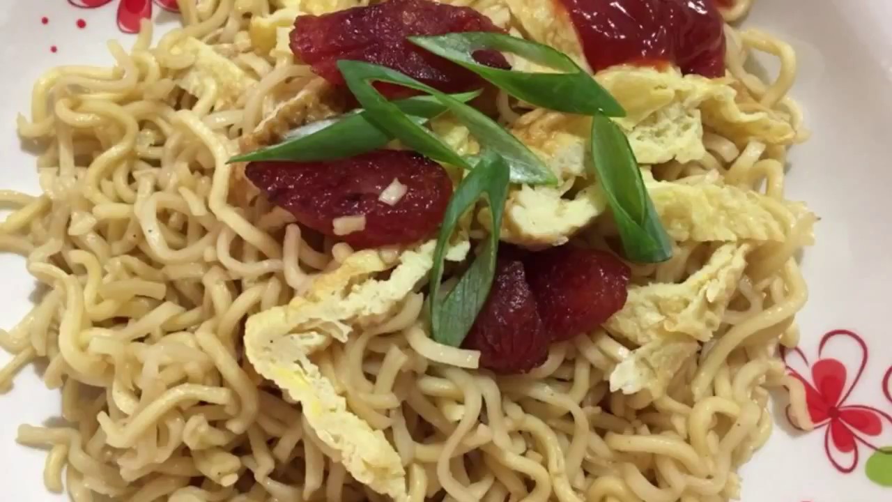 Fried noodles with Chinese sausage and eggs YouTube