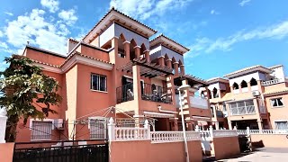 137,500€ Playa Flamenca 3 bed 2 bath south east facing upper floor in gated community with pool
