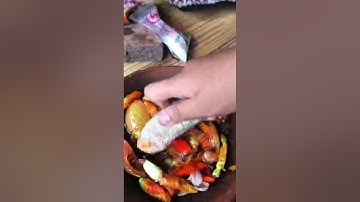 tugas  informatika membuat vlog.edisi papasakan cosplay gadis desa ixc smpn3limbangan 