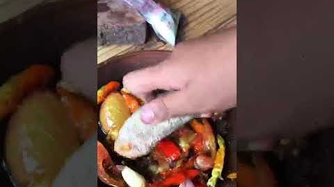 tugas  informatika membuat vlog.edisi papasakan cosplay gadis desa ixc smpn3limbangan 