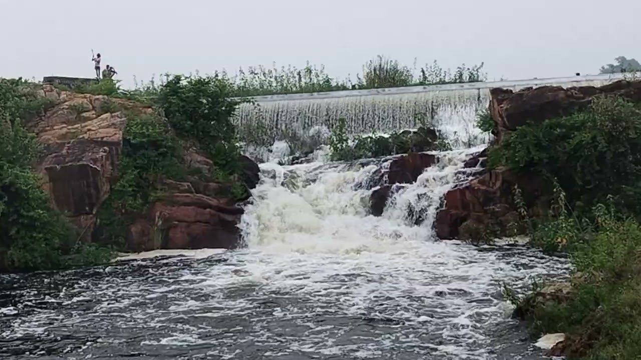 बुंदेलखंड का शानदार झरना 👌❣️❣️|Dinesh Kumar Sen|Chhatarpur| Waterfall|Viral|New