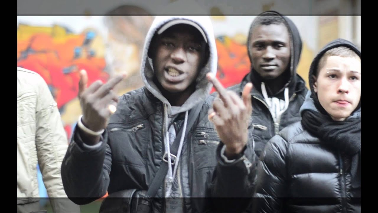 Dans La Compete - Tino Ft. Koys (19 Reseaux)