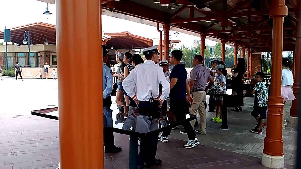 上海ディズニー 16 7 16 結構空いてる 荷物検査 Youtube 上海ディズニー 16 7 16 結構空いてる 荷物検査 Youtube