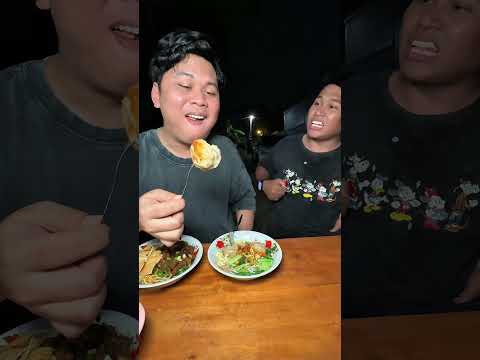 nyobain makanan yg penjualnya galak banget😒 11/100