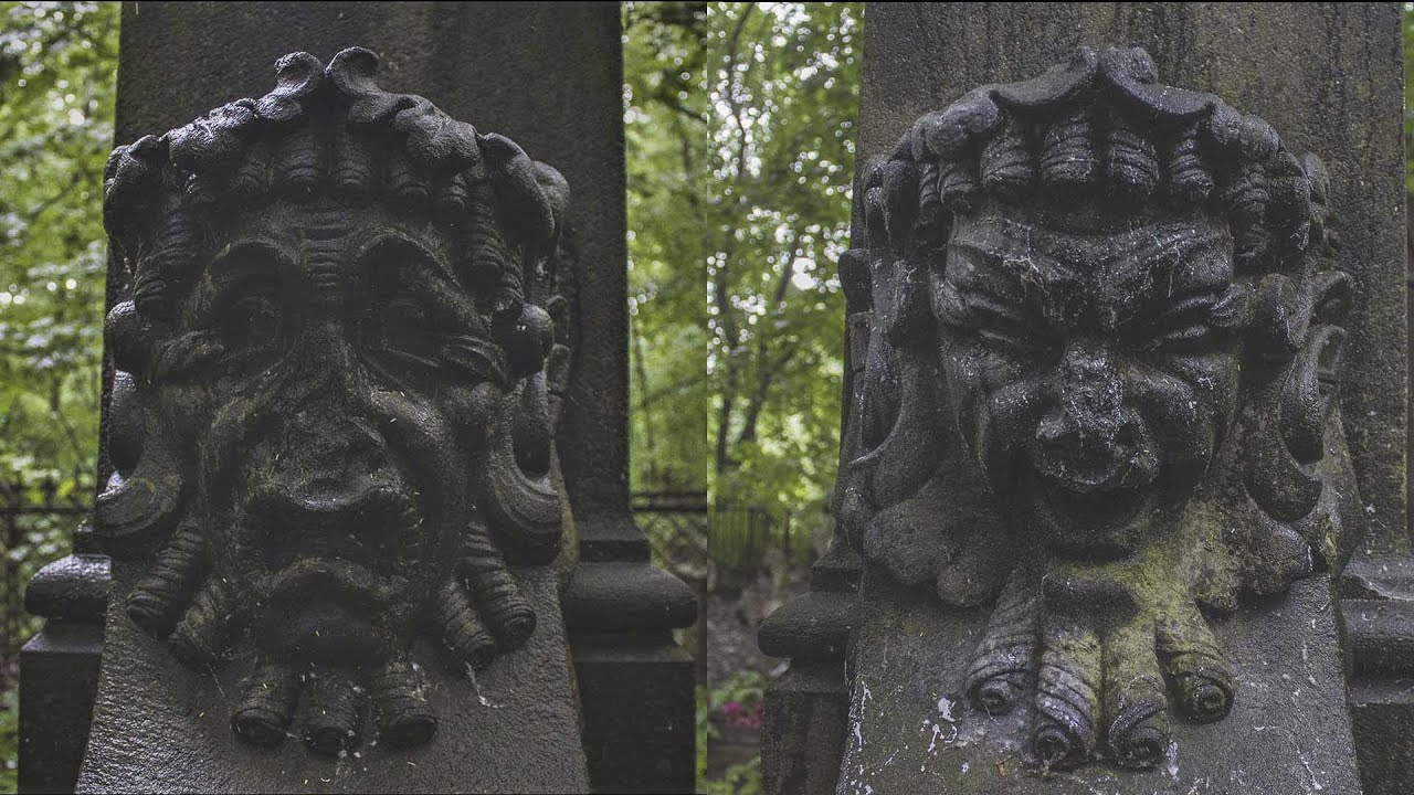 Шедевры Смоленского православного кладбища: красивые и выдающиеся надгробия прошлых веков.