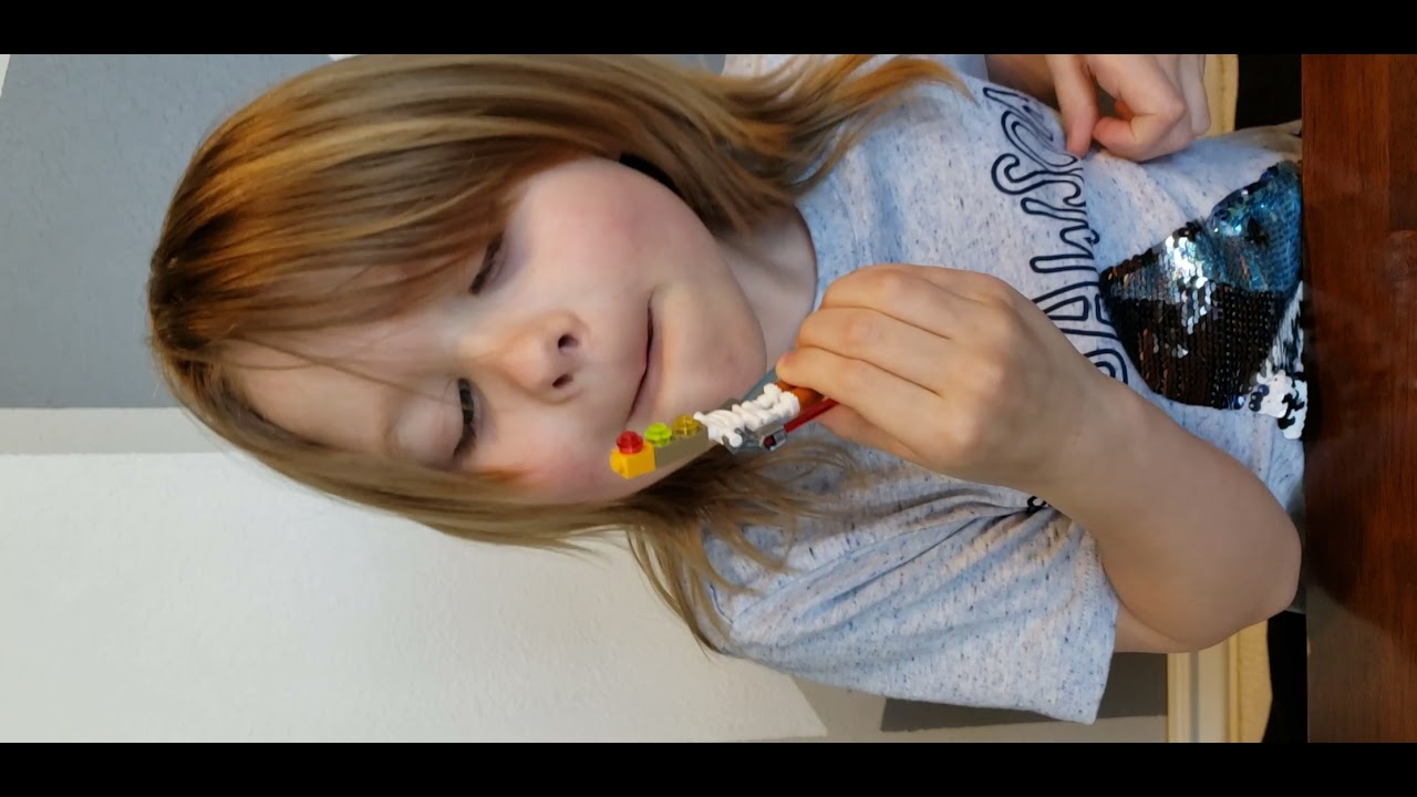 Sirenhead!! Stoplight Head! Slenderman!! Oh my, homemade Lego builds