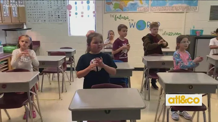 Local 2nd Graders Sign the Pledge of Allegiance