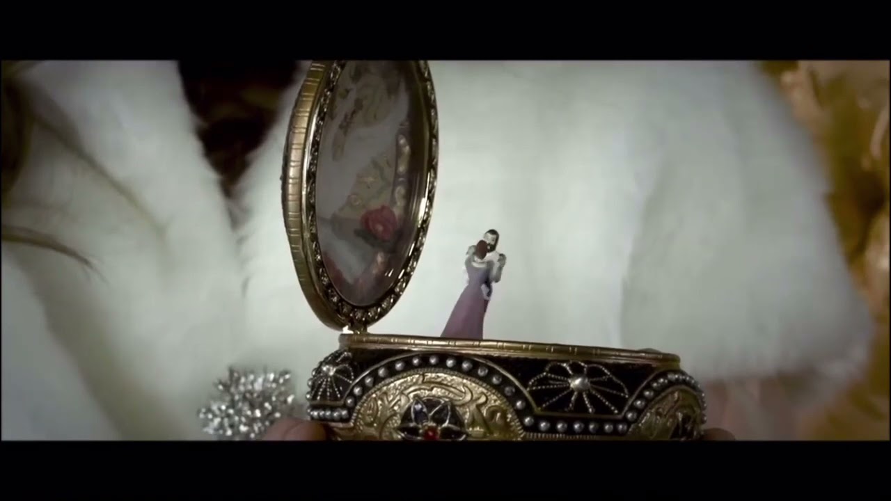 Anastasia 2019 - Reprise  : Loin du froid de décembre ✨