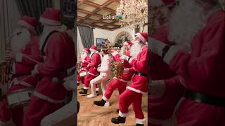 More Band və Nizami Babayev (Yeni İl şənliyində Santa Klaus geyimində saksafon qrupunun çıxışı)