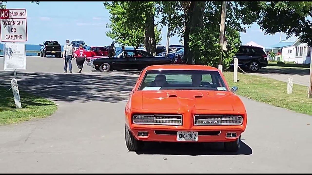 1969 GTO Olcott Beach car show
