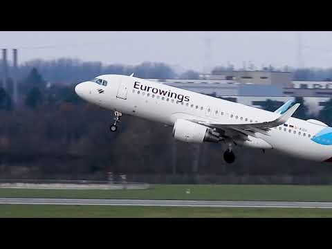 Airbus A320-214 der