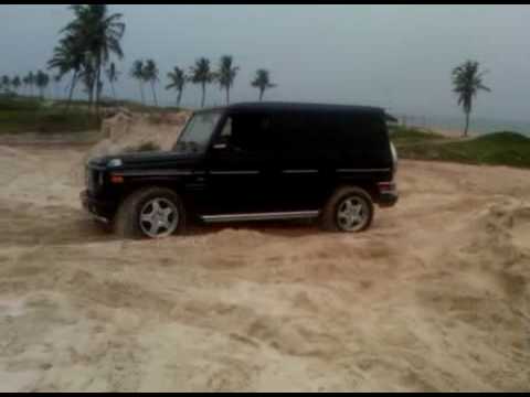 FJ Cruiser in the sand vs G-Wagon AMG55 vs Range Rover at Lekki Beach Lagos