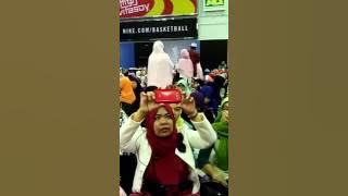 KH. ANWAR ZAHID, Senin 2 Mei 2016, Hongkong