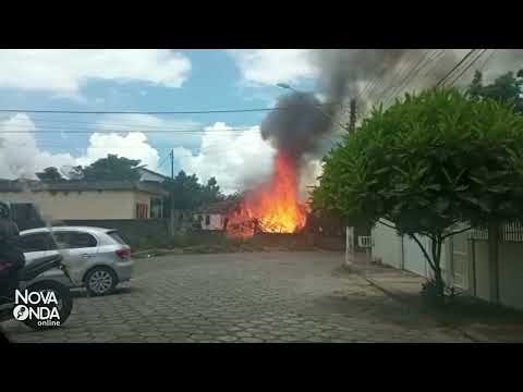 Incêndio destrói casa no bairro Vila Nova em Aracruz