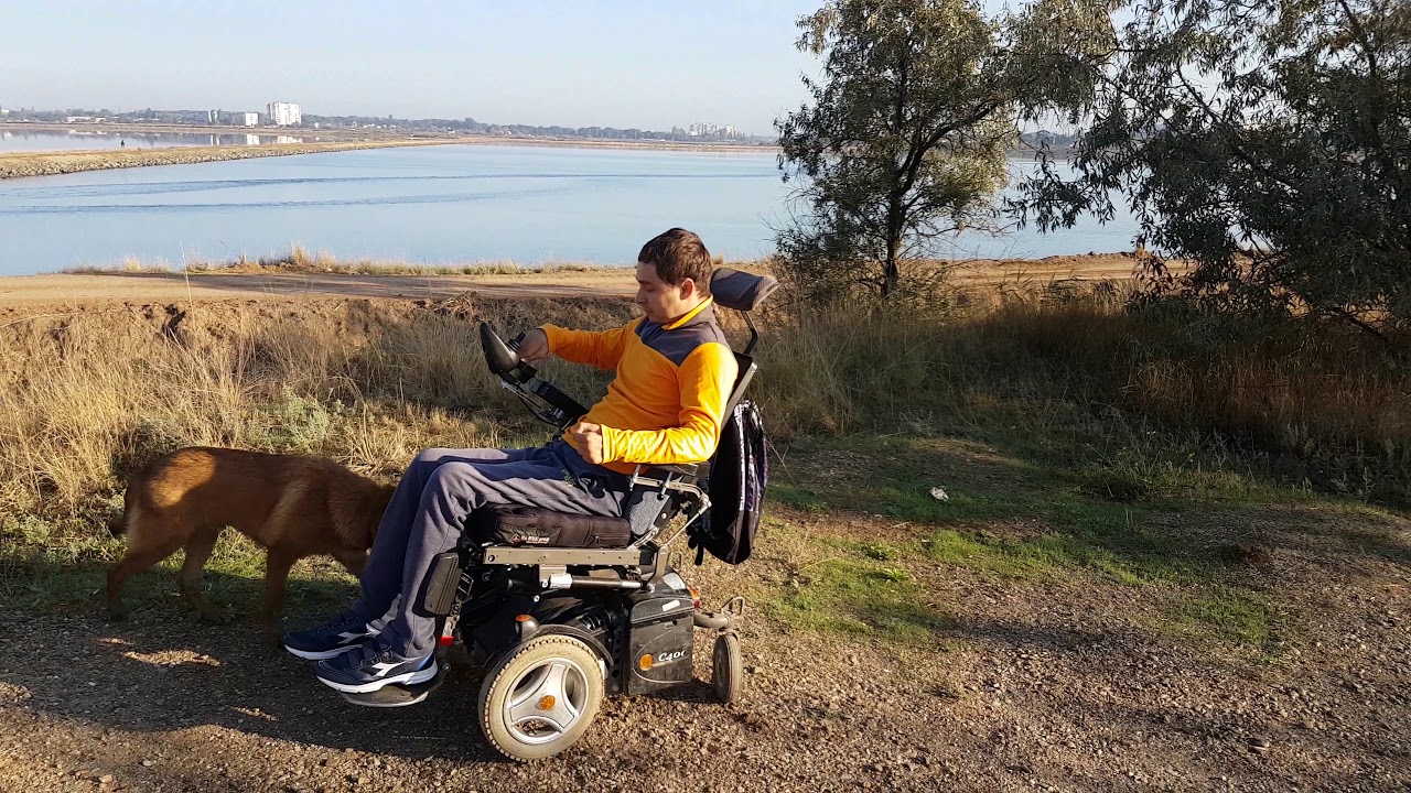 Кресло-коляска с электроприводом "Permobil C400" бездорожье