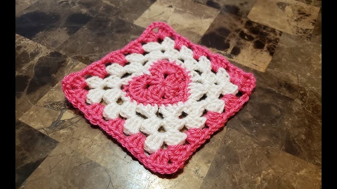 easy way to turn heart granny squares into a cute bag 💌☁️