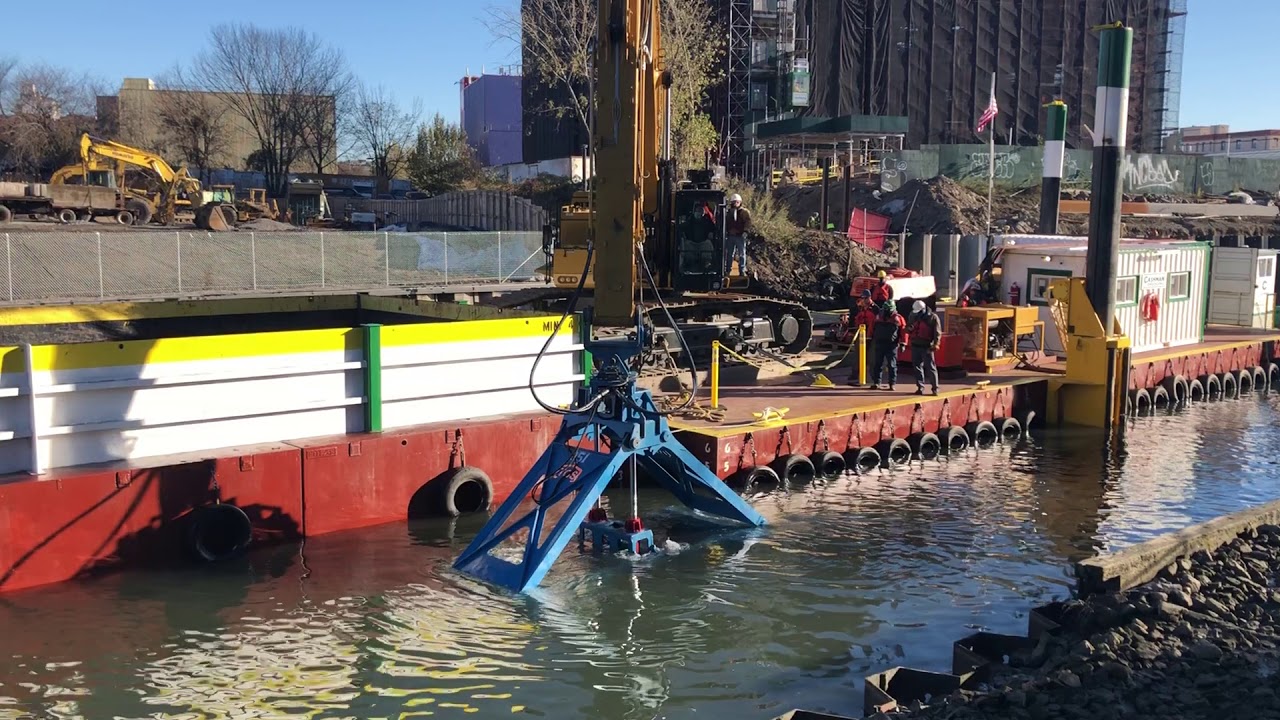 Dredging the Gowanus Canal 2020
