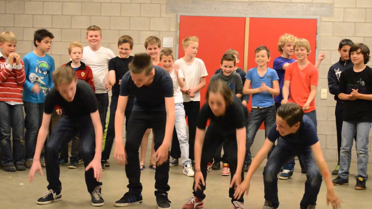 Bandparodie jongens kamp BS De Pionier 2013