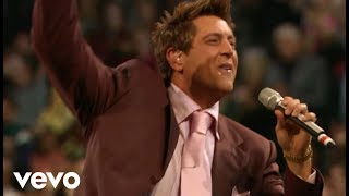 Video thumbnail of "Ernie Haase & Signature Sound - Glory To God In The Highest (Live)"