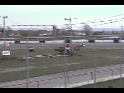 10 10302010 battle at the bullring Perry Feature t...